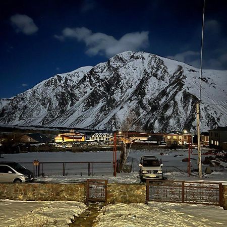 Hotel Diamond Kazbegi Stepantsminda Exterior foto
