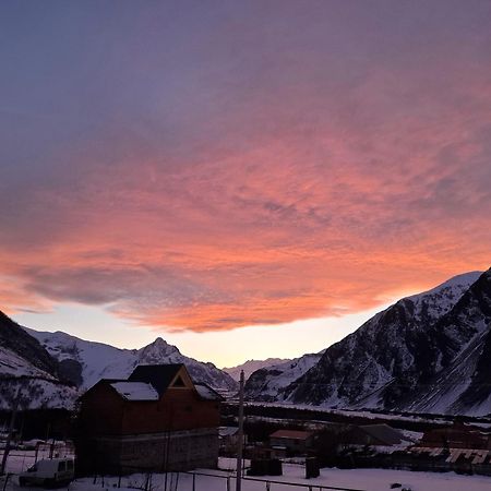 Hotel Diamond Kazbegi Stepantsminda Exterior foto