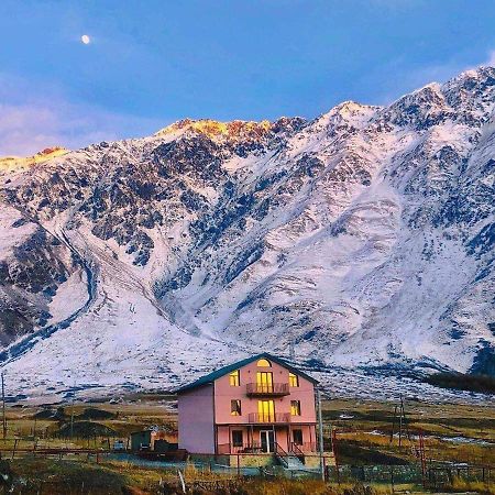 Hotel Diamond Kazbegi Stepantsminda Exterior foto
