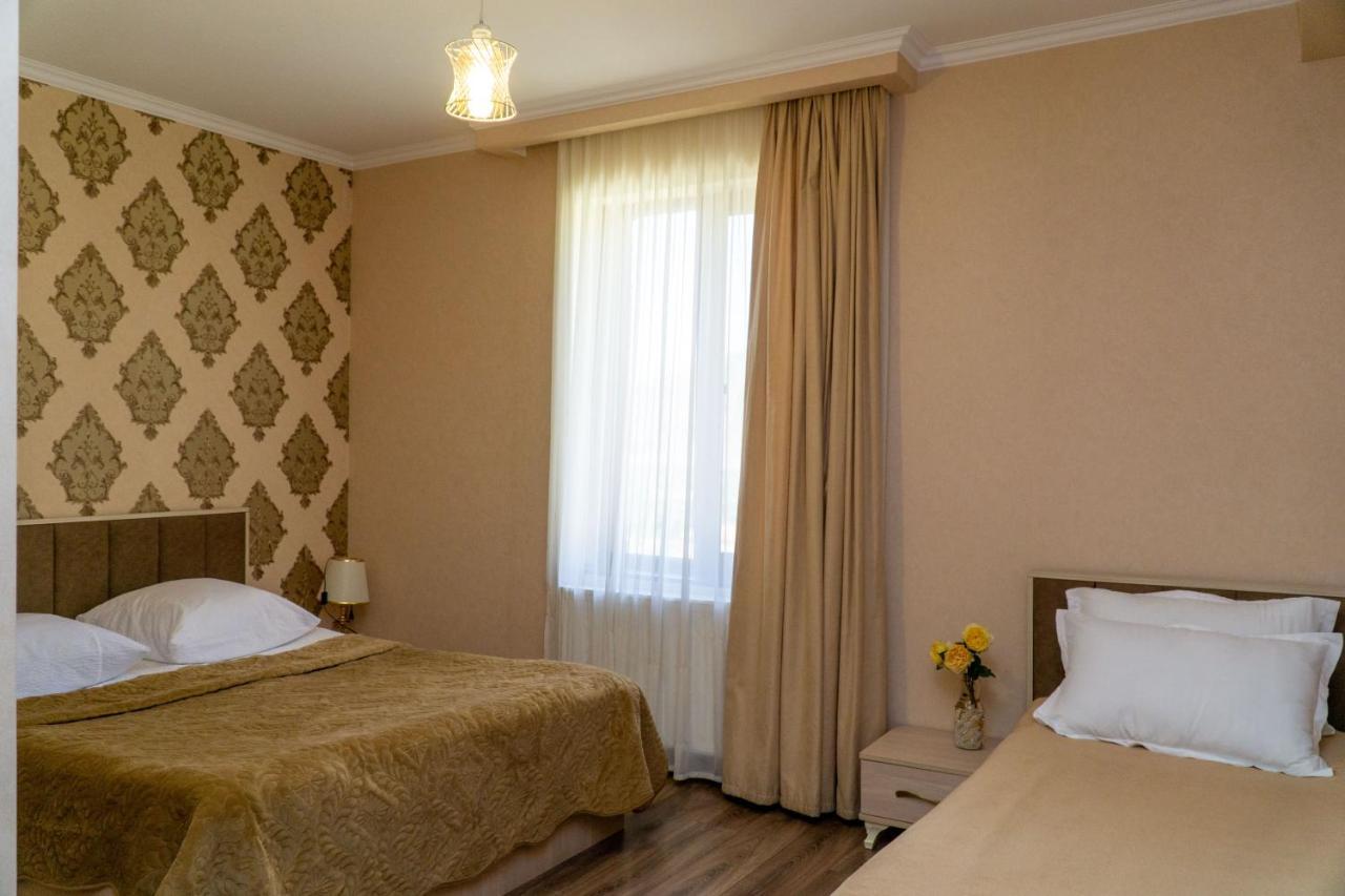 Hotel Diamond Kazbegi Stepantsminda Exterior foto