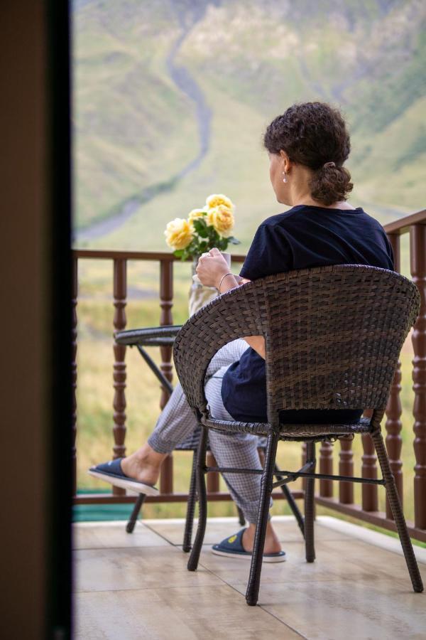 Hotel Diamond Kazbegi Stepantsminda Exterior foto