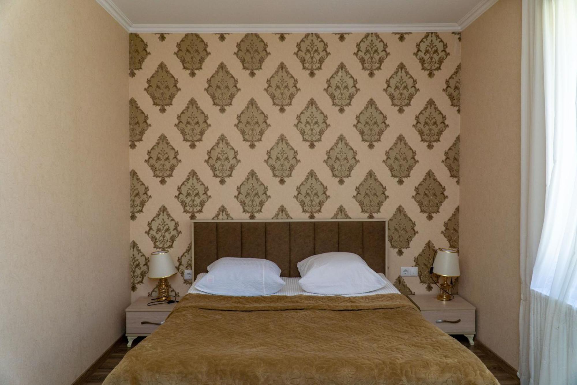 Hotel Diamond Kazbegi Stepantsminda Quarto foto